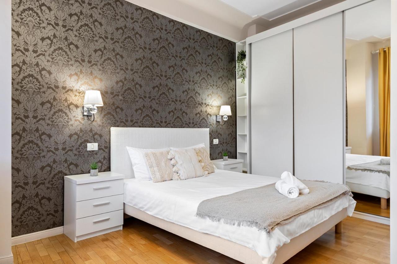 City Heart Retreat Elegant Apartment ブカレスト エクステリア 写真