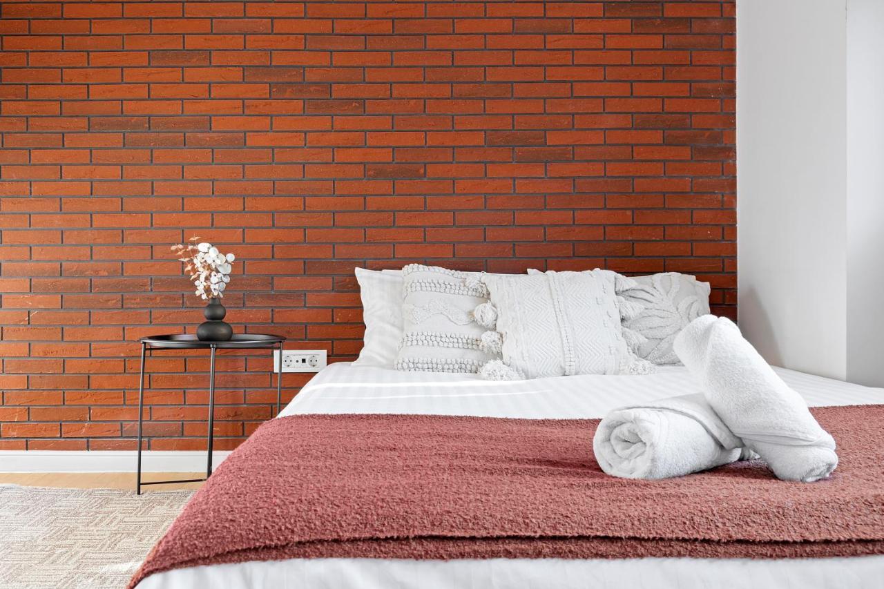 City Heart Retreat Elegant Apartment ブカレスト エクステリア 写真